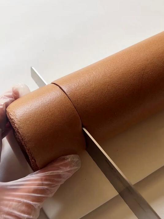 超浓郁烫面可可戚风卷,比普通蛋糕卷更加细腻柔软,不易消泡