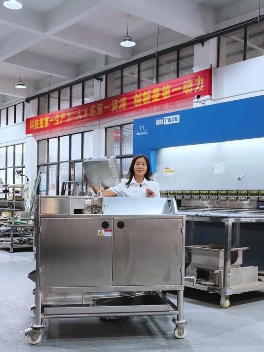 智能剥虾机，自动剥虾机，剥虾壳去虾线机，蝴蝶虾剥虾机