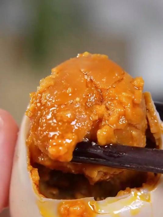 北海烤海鸭蛋产地直发！每颗都流油超好吃～