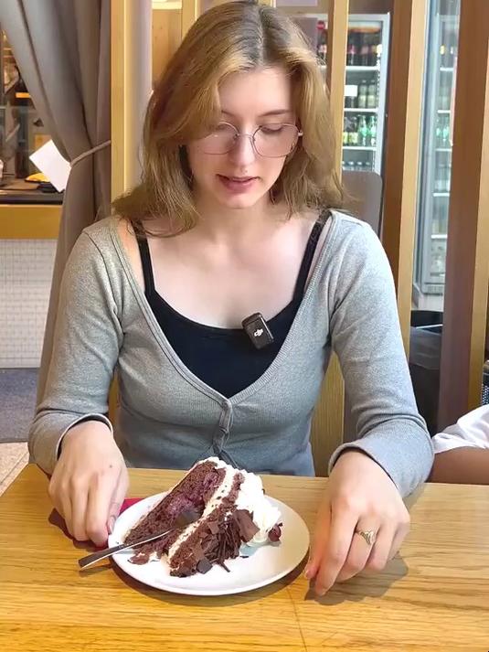 德国女友带我去黑森林吃蛋糕,这正宗味儿,只有黑森林才有!