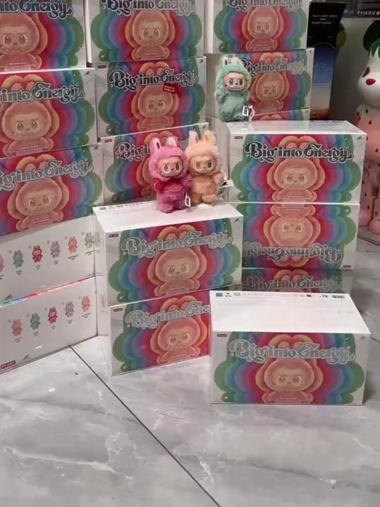 多肉饱满搪胶！拉布布 3 代前方高能马卡龙超甜