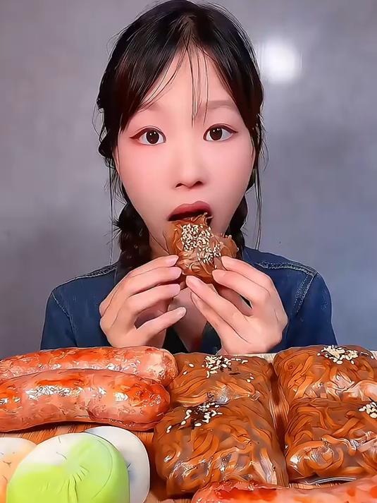 春卷火鸡炸酱面脆皮烤肠芡实米月饼