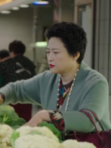 我的前半生：大妈来超市买菜，一举一动简直太真实了