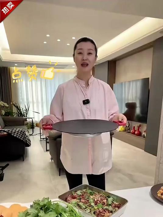 家用烤肉盘烤鱼一体锅，韩式电烤盘设计，多功能烤锅聚餐超给力