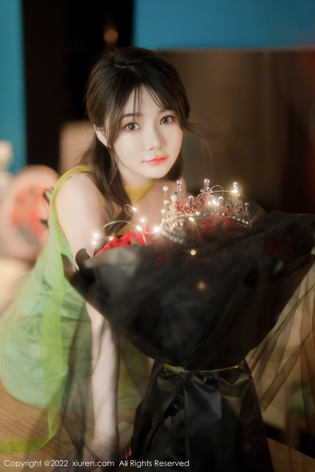 图片[2]-【XiuRen秀人网】2022.11.18 Vol.5875 婠婠麽【85P】-六色网