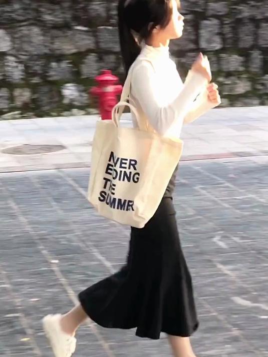 拍照姿势 人鱼群