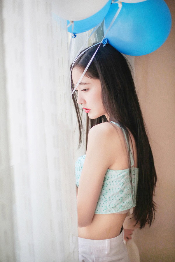 图片[7]-气球少女-六色网