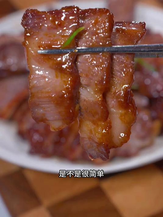 其实叉烧肉的做法一点也不复杂