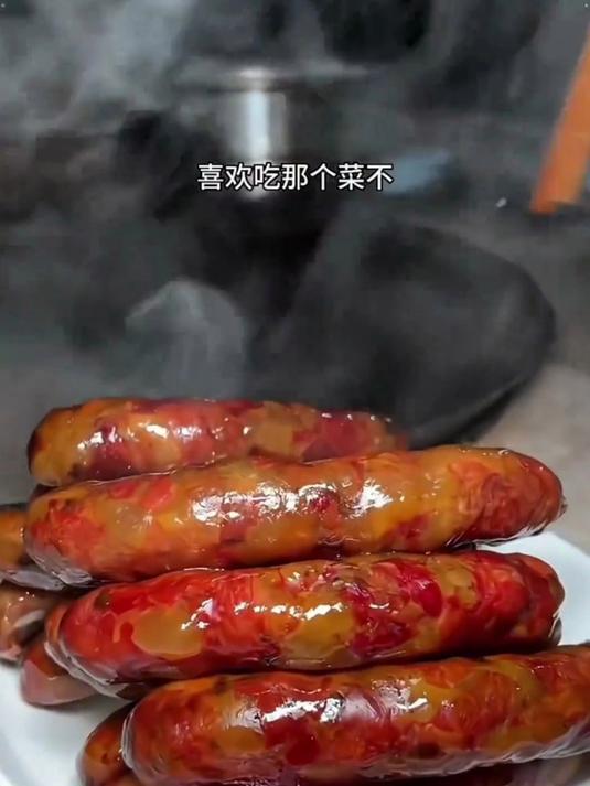 炒饭超香～川味麻辣香肠切丁,家常炒饭秒光盘