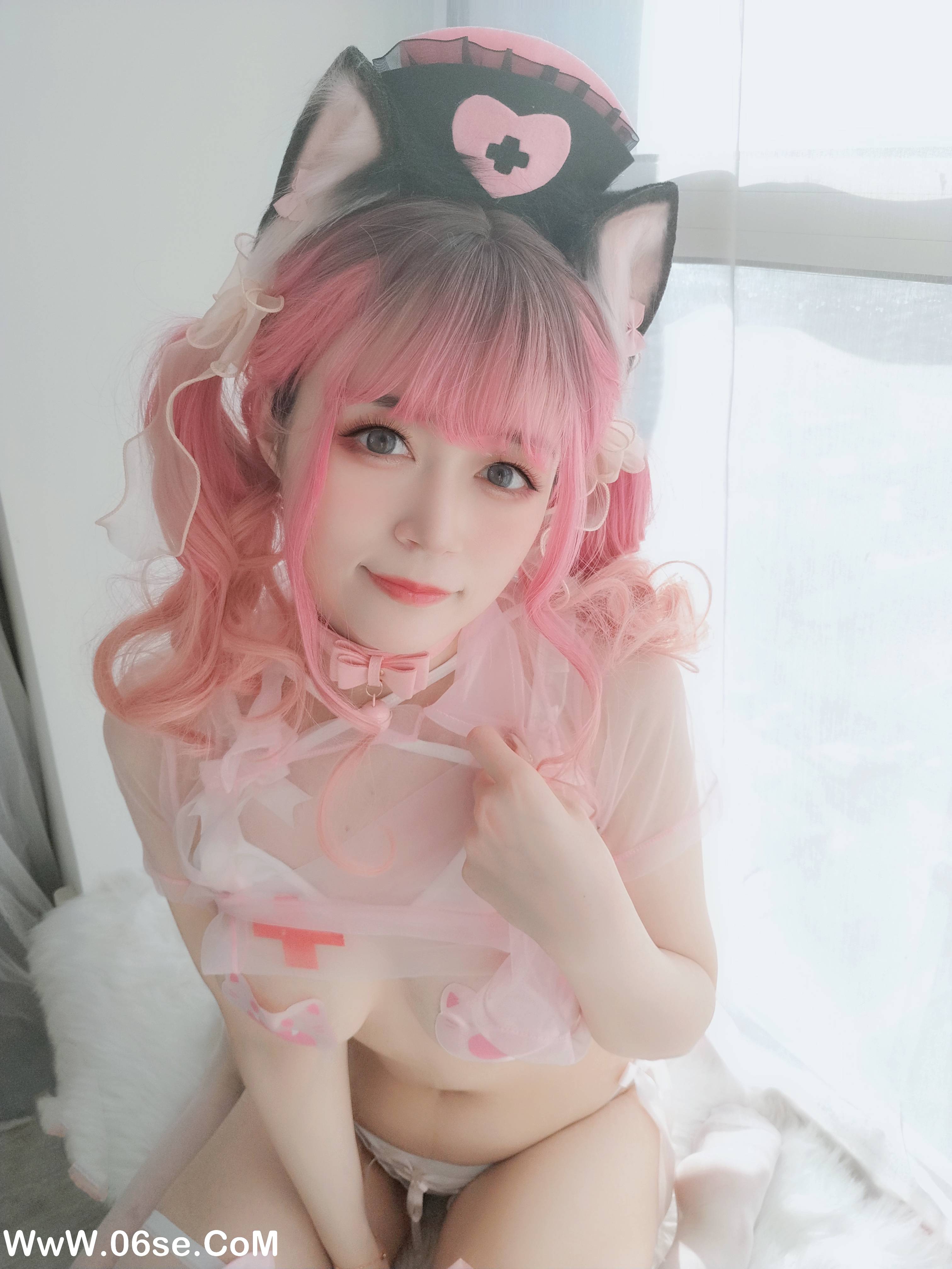 图片[18]-Coser小姐姐白银 NO.053 – 猫咪护士 [34P+1V198M]-六色网