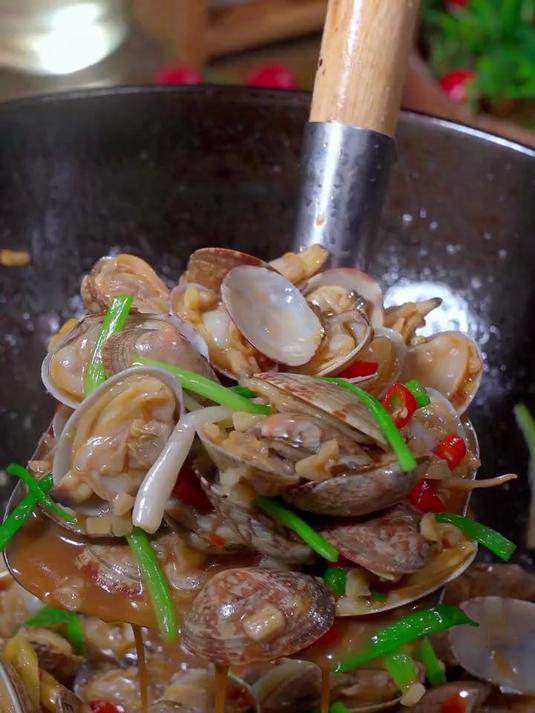 这样做的爆炒花甲,肉质鲜嫩Q弹