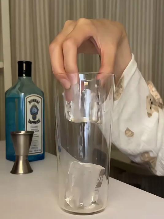 蓝色金菲士!金酒特调鸡尾酒!酒饮调制