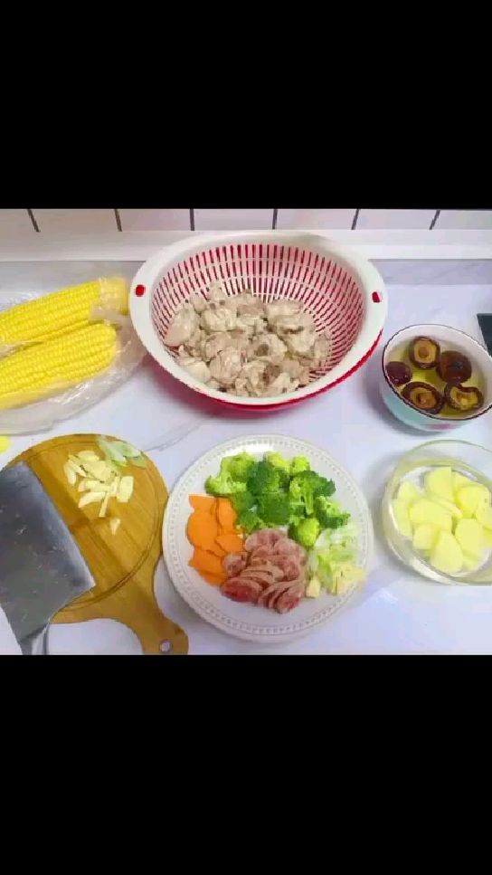 小鸡仔炖香菇