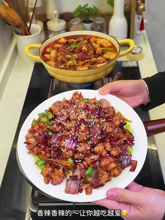 今日菜单 -麻辣水煮鱼片 -香辣鸡脆骨 -蒜香生菜