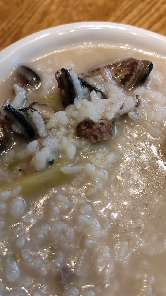 黄鳝田鸡砂锅粥