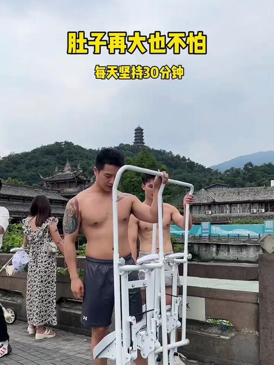 腰腹赘肉别愁闷,居家空腹爬楼运动,塑形减脂超振奋!