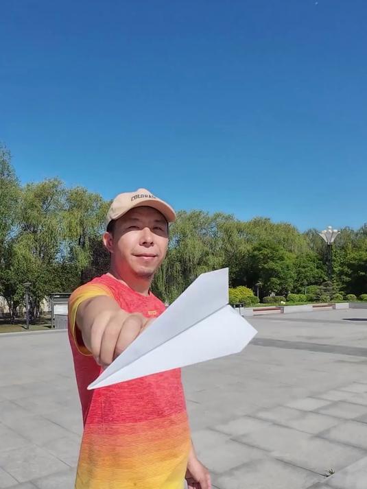 一张纸教你折史上最强又快又直又远的纸飞机