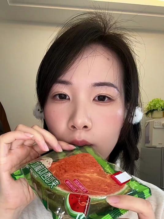 降温了以后对西瓜的欲望也消失了 吸吸 吸妃 西瓜 吐司