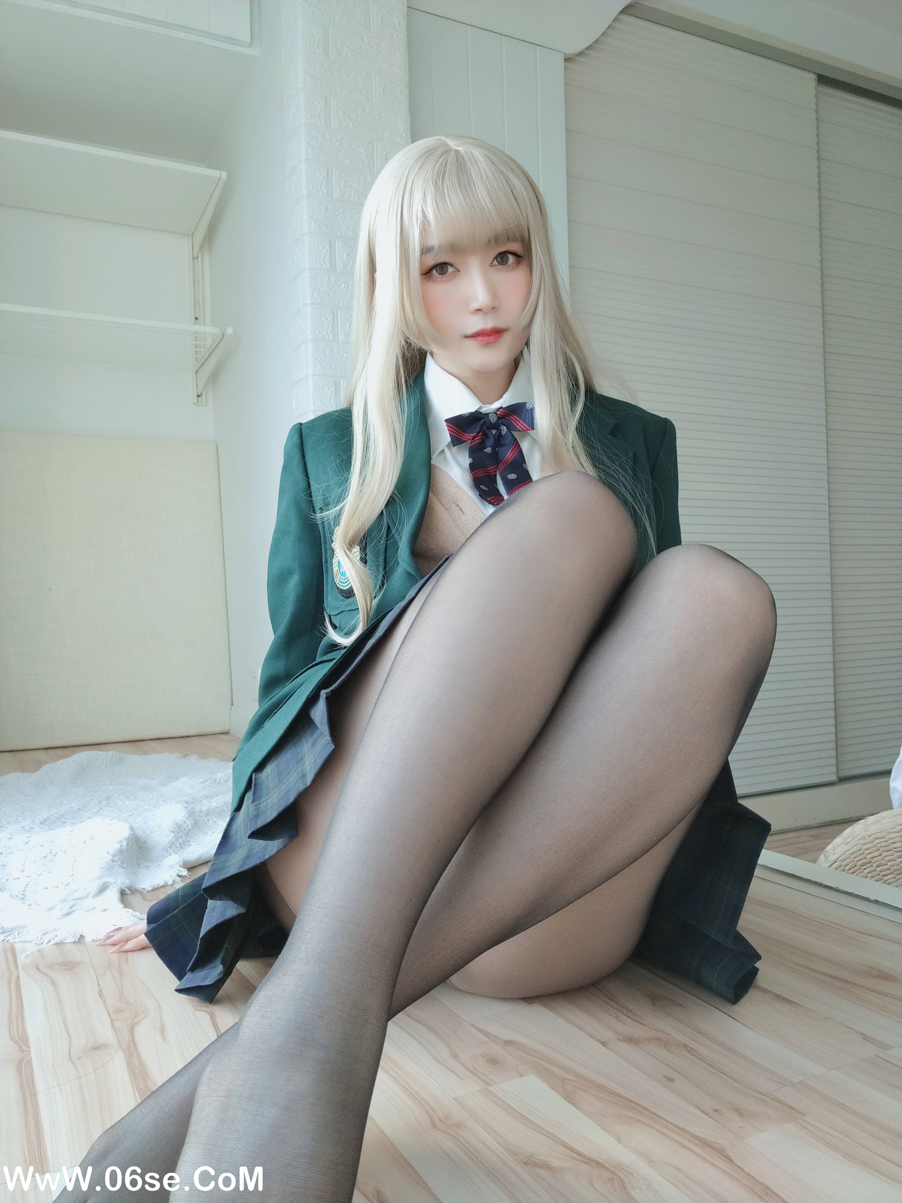 图片[4]-Coser小姐姐白银 NO.020 – 灰色空间[91P+1V578M]-六色网