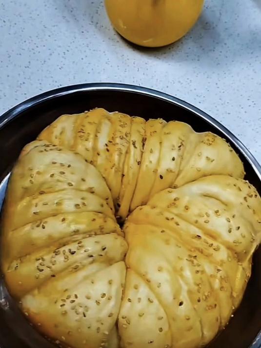 今天给大家分享一个面包的做法