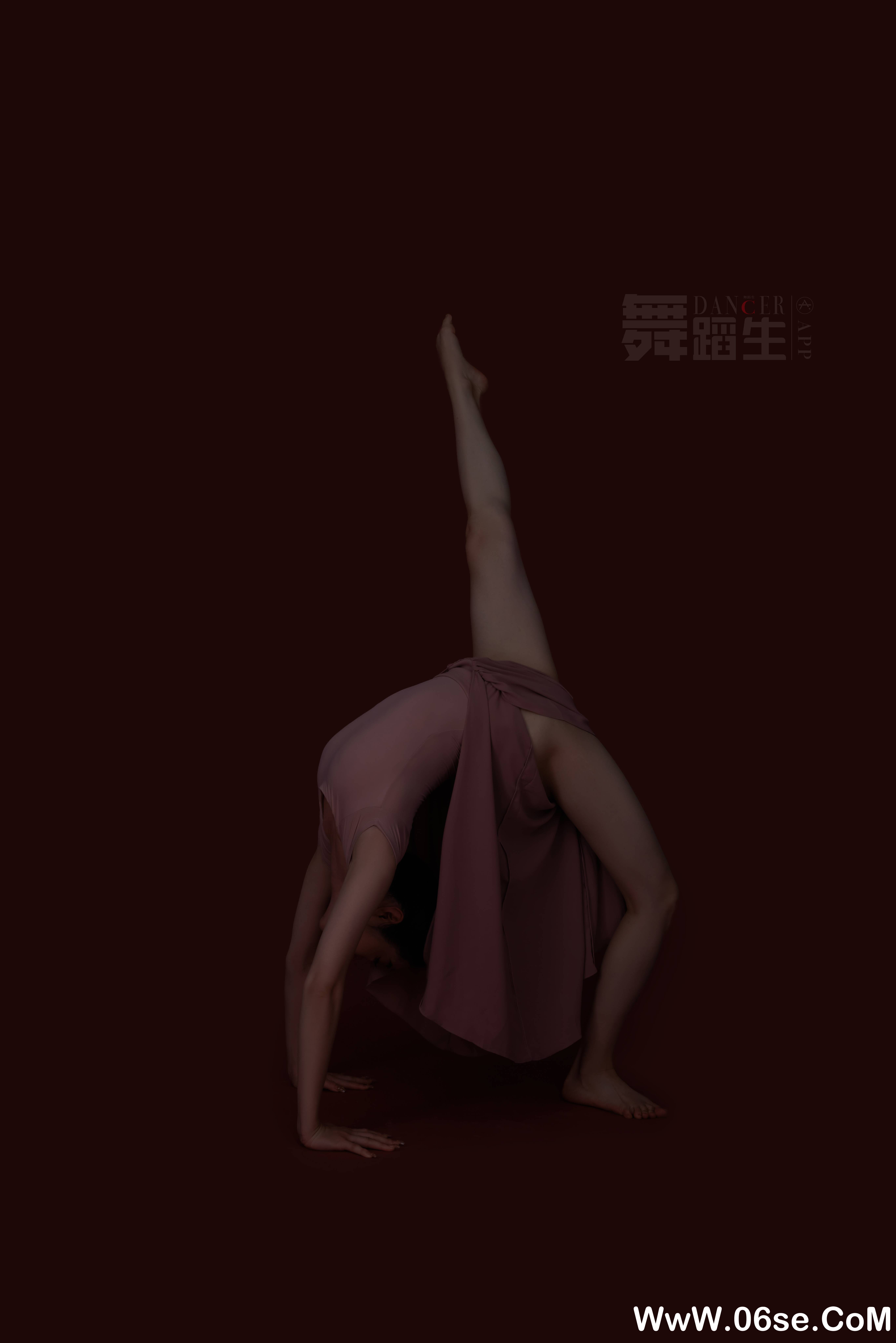 图片[35]-[GALLI嘉丽]舞蹈生日记 087 – 婀娜多姿 景思佳[41P228M]-六色网