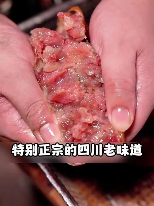 烤肠超香！川味腊肠肉感扎实，日常小烤超赞