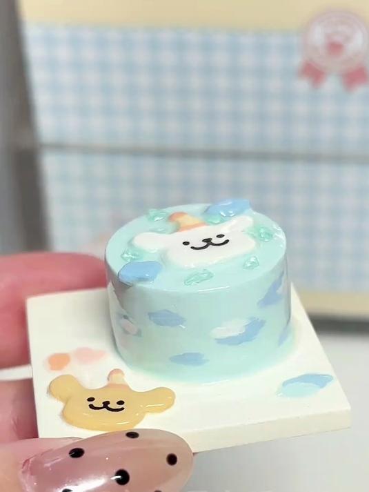 来看看石塑粘土线条小狗蛋糕的制作过程吧