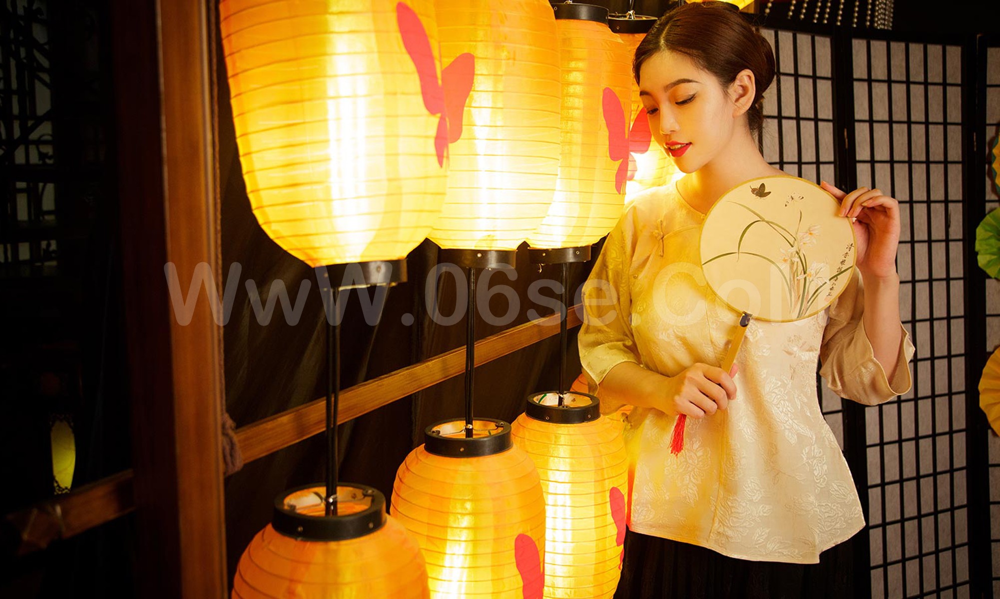 图片[35]-[Ugirls爱尤物] No.1577 Meng Shi Duo (孟十朵) & Liu Bang Ni (刘邦妮)-六色网