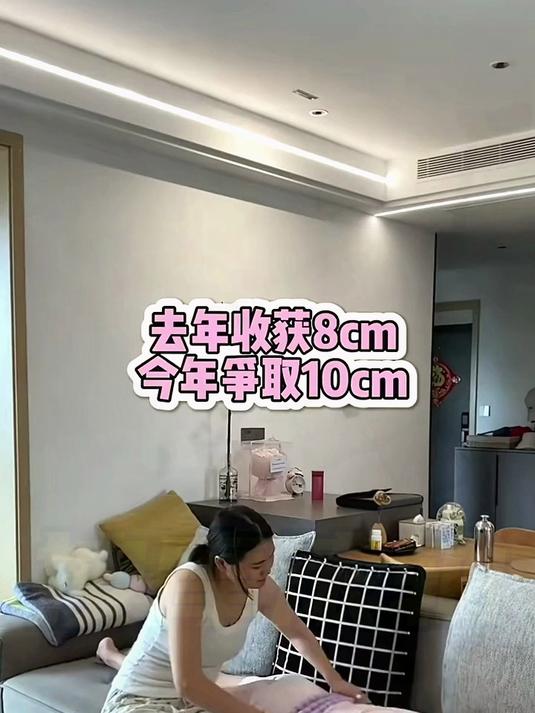 每天给孩子按摩一下,放松肌肉,腿部按摩让孩子远离手机