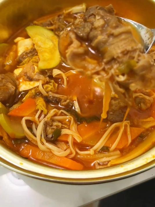 天冷了要多吃韩式泡菜汤