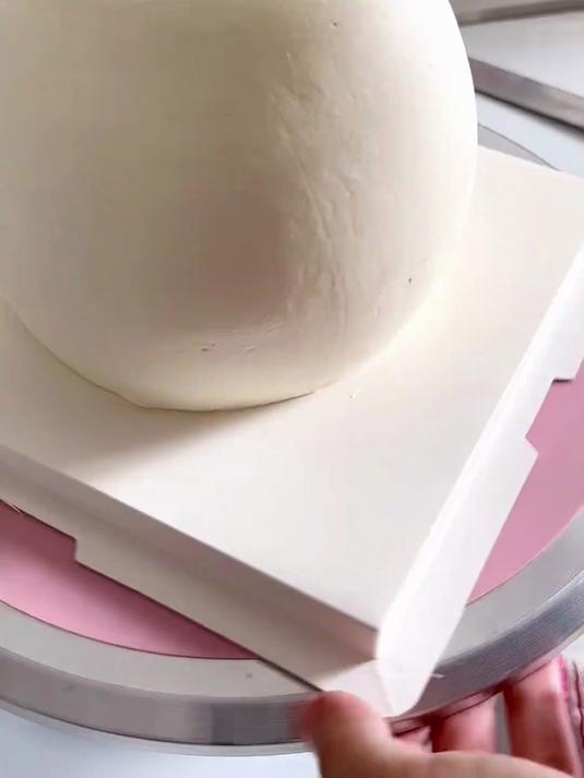 送给闺蜜的寿桃蛋糕