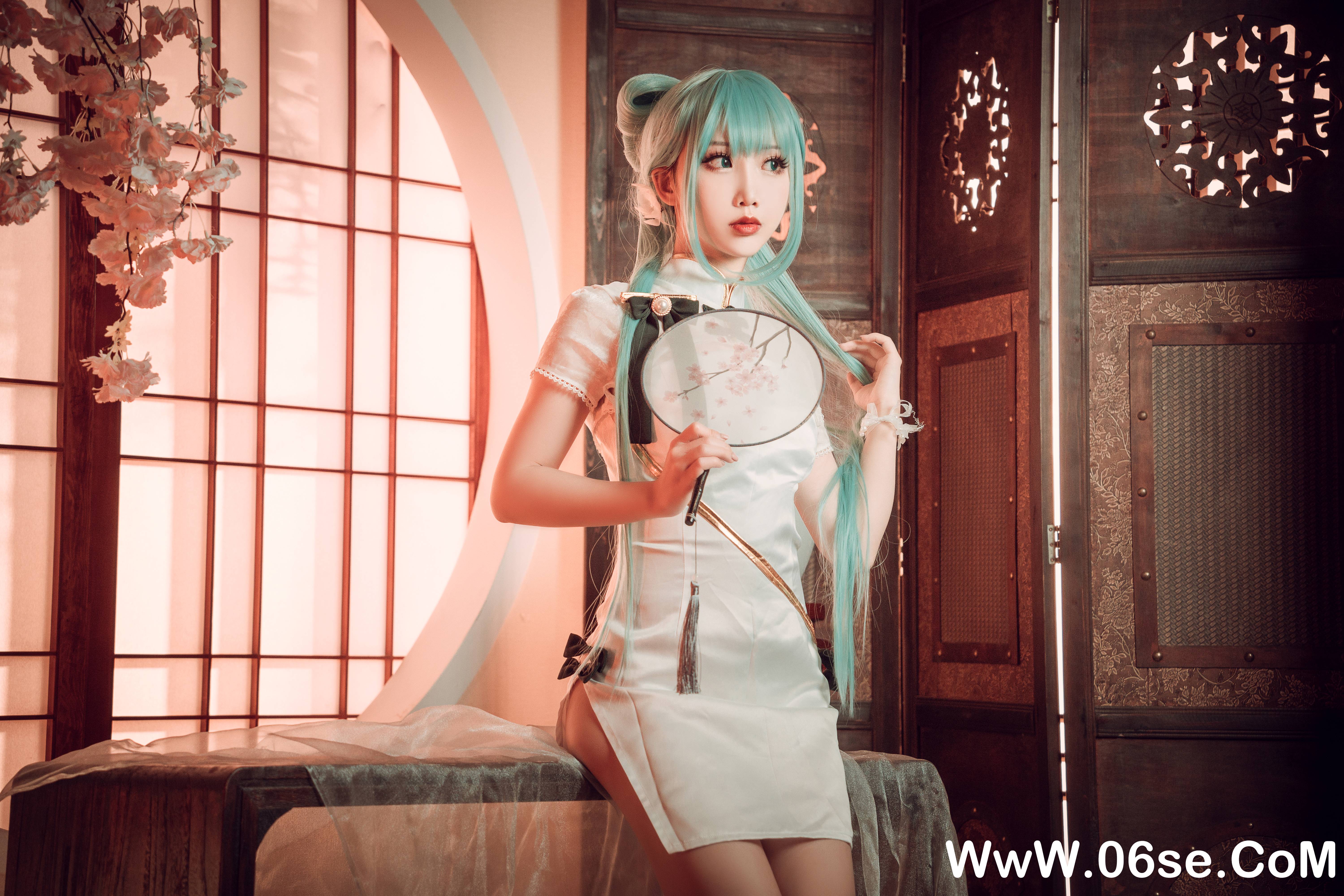 图片[6]-Coser面饼仙儿 NO.097– 初音旗袍[28P514M]-六色网