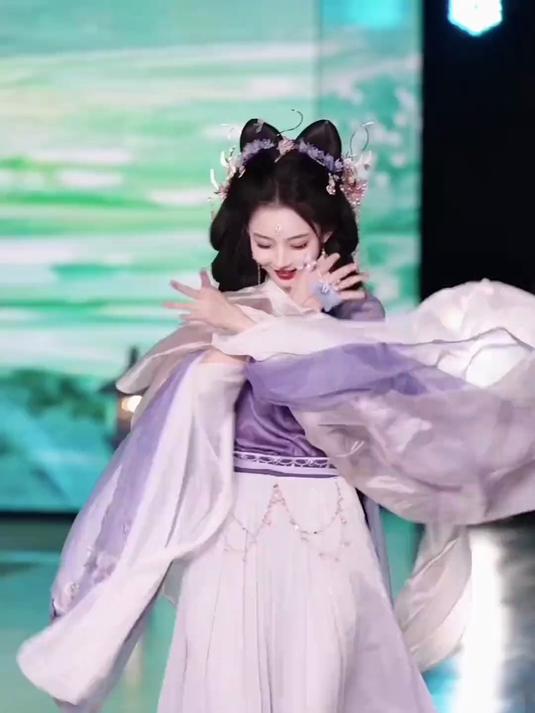 赏金女王的微笑,能否融化你的心?