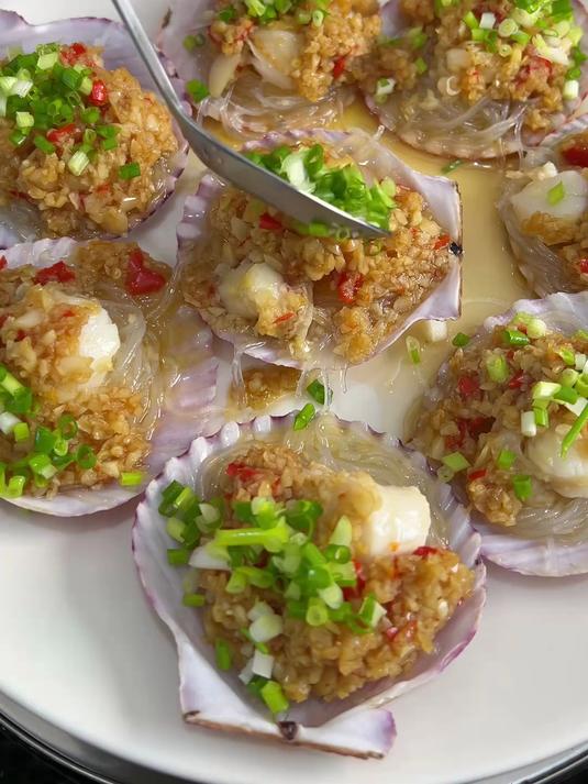 蒜蓉粉丝蒸扇贝做法