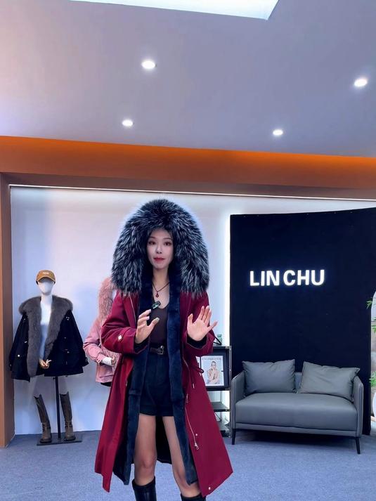 「朝雪」买一件穿三件的真皮草派克服有空了来工厂看看