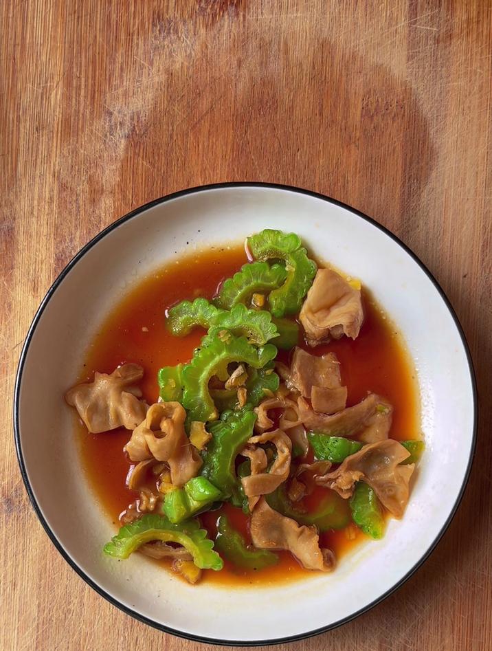 爆炒肥肠的家常做法,像我这样做,简单好吃