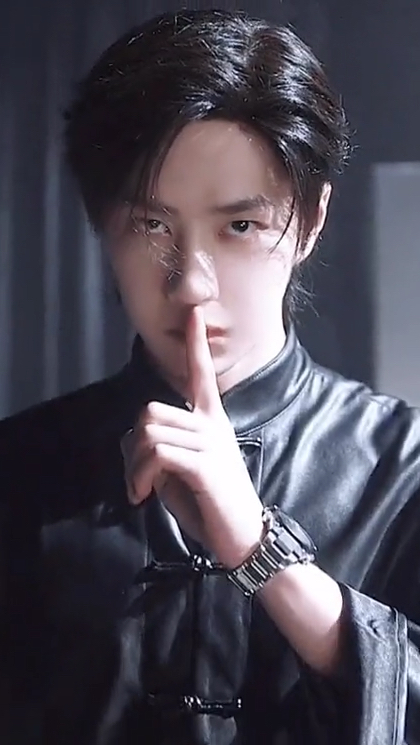 王一博对不同发型的驾驭