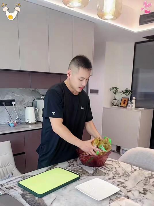 爽口榨菜头,咸香刚刚好,三餐添味更下饭