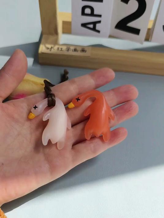 谁没有变色烤鸭,一有阳光,从清新小白鸭变娇羞脸红“熟烤鸭”