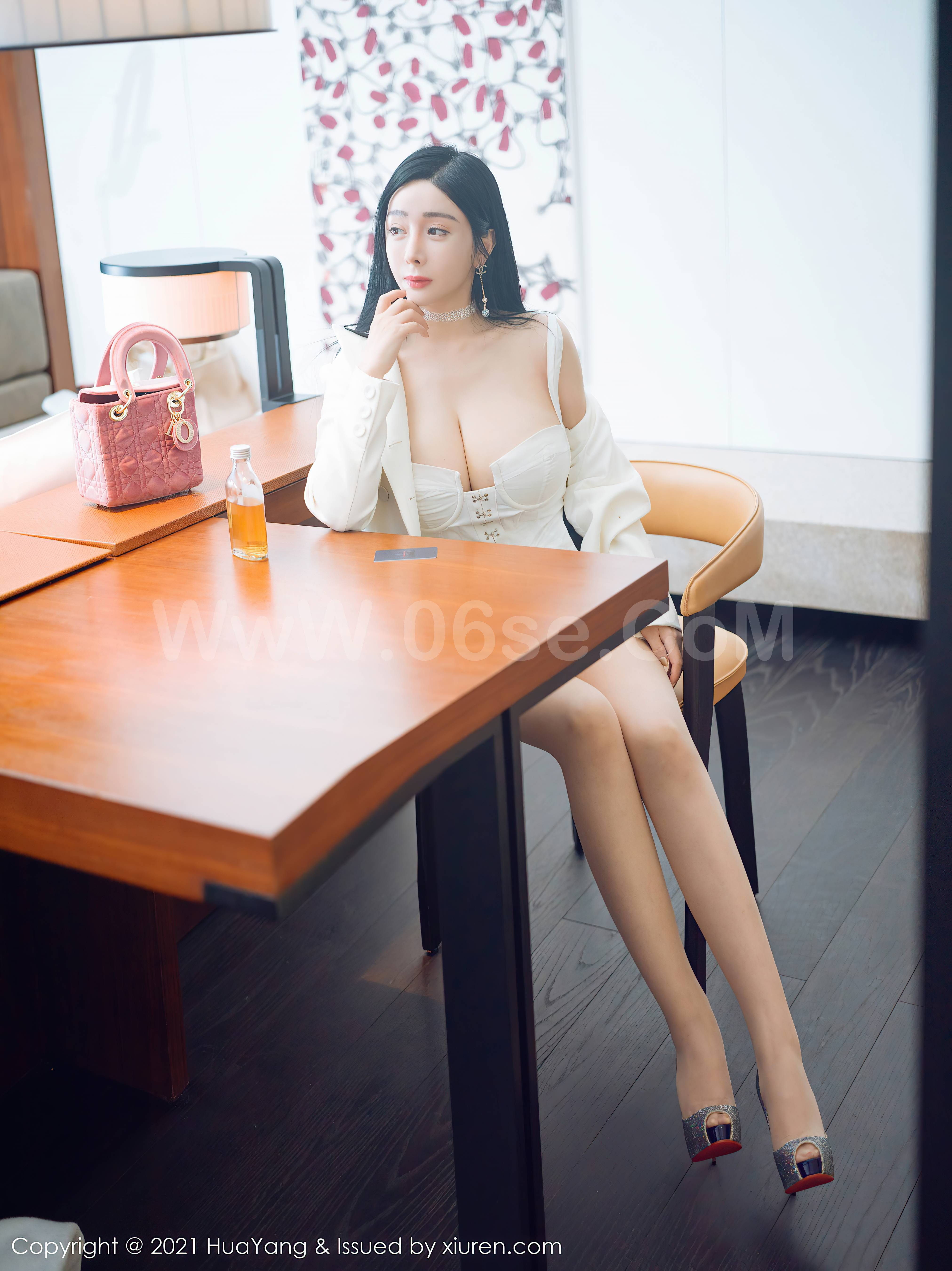 图片[19]-HuaYang Vol.381 Yun Er (允爾)-六色网