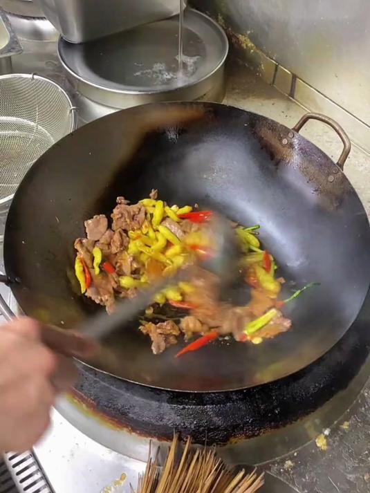 野山椒炒牛肉