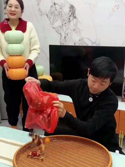 喜庆南瓜盘,双层实用糖果装,闲置家中也美观!