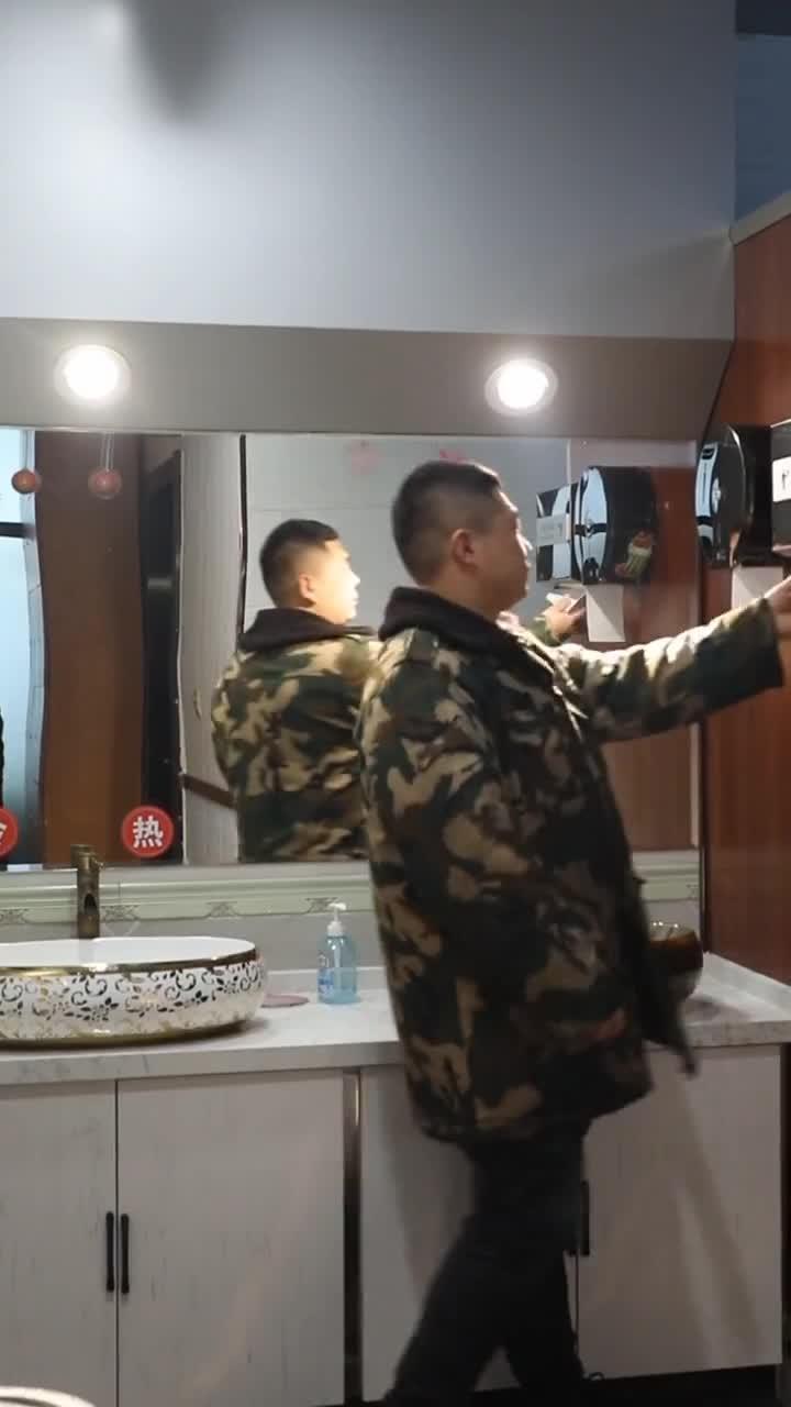 眼看人低就是这个下场,结局极度舒适