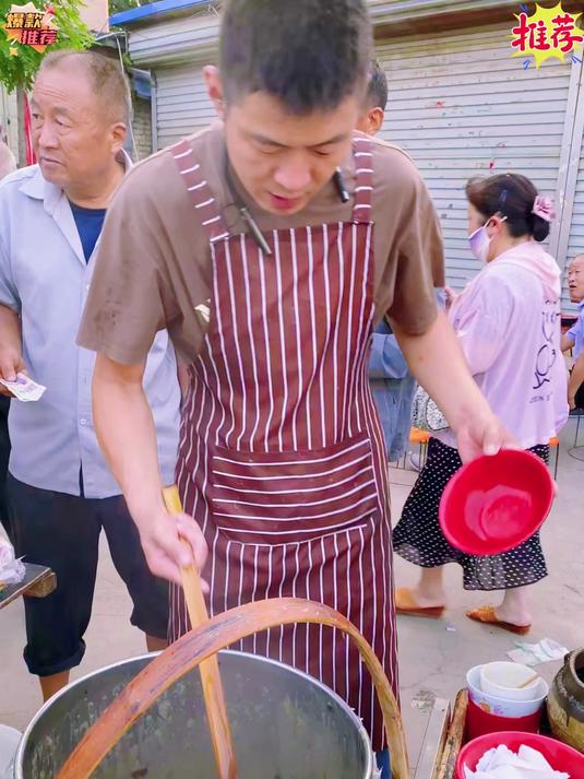 河南早餐届里的扛把子说的就是这胡辣汤