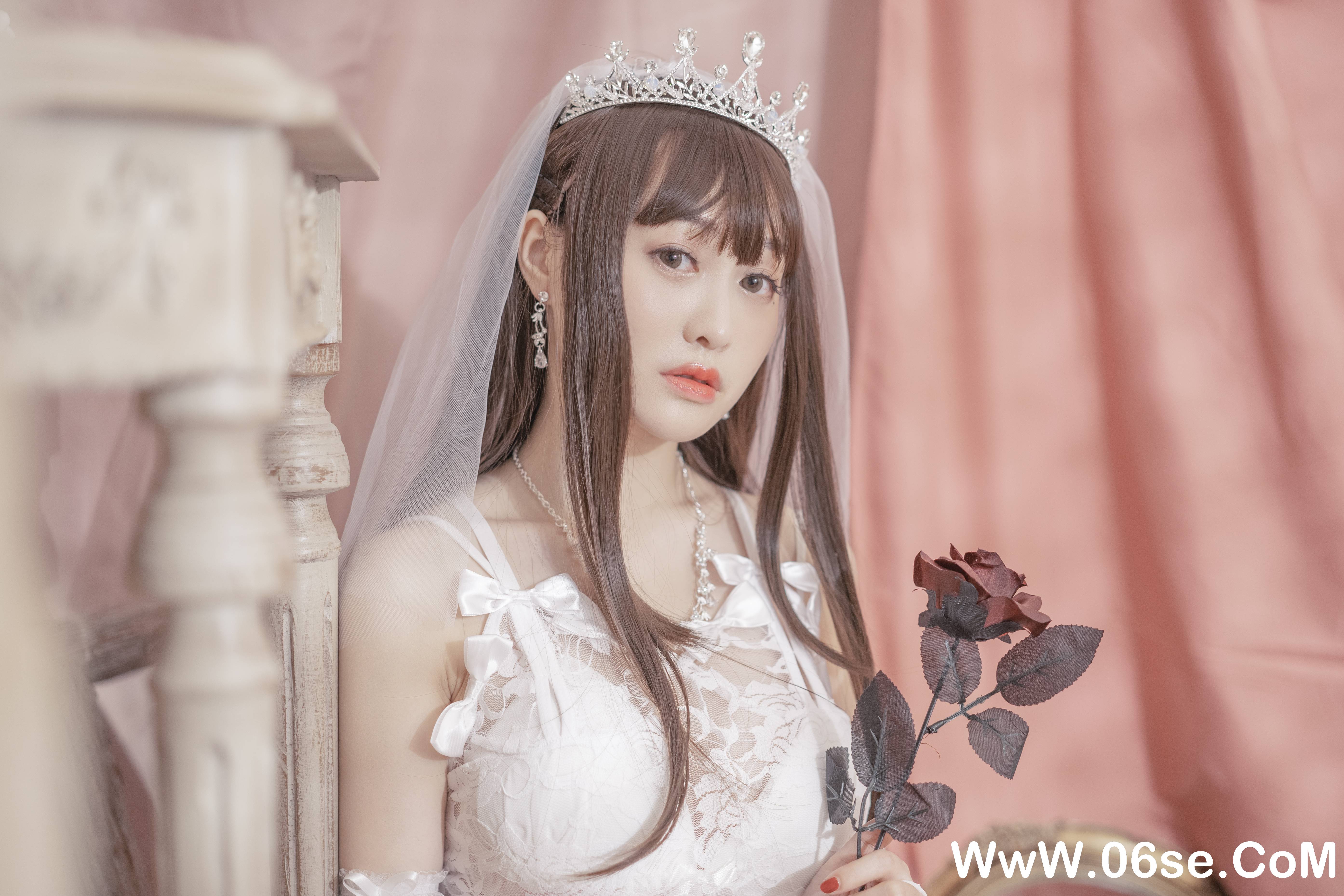 图片[10]-小何同学 – 052 尾巴婚纱 [30P313M]-六色网