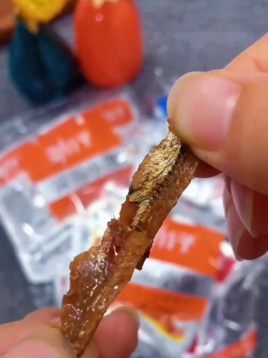 劲仔小鱼200g2盒 送20包到手60包深海小鱼香辣经典童年零食