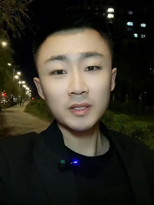 一个女人如果拿自己的照片做头像,她一定具备这6大特征