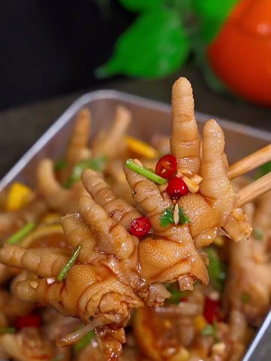 酸辣柠檬鸡爪，就得自己在家做