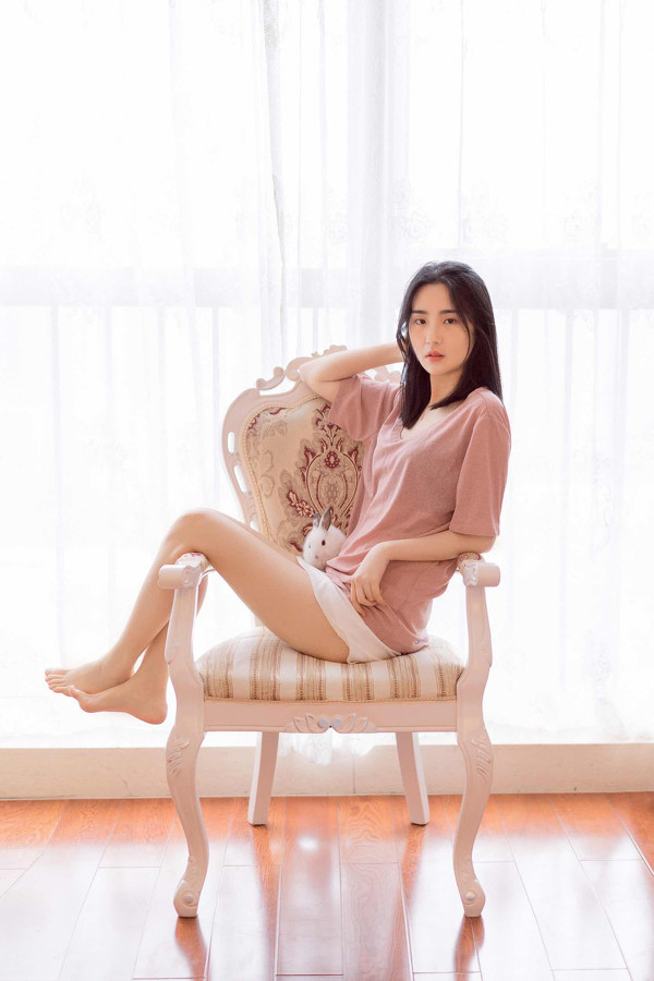 图片[11]-少女与兔子-六色网