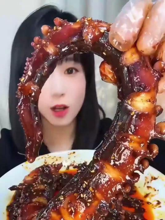 家常下饭菜!鱿鱼须鲜弹够味,冷冻随取随炒超方便